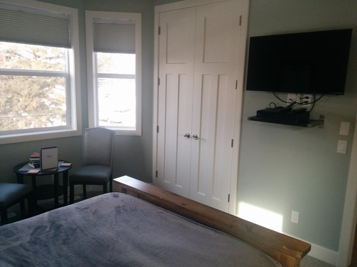 Novel Bed And Breakfast Calgary Ngoại thất bức ảnh